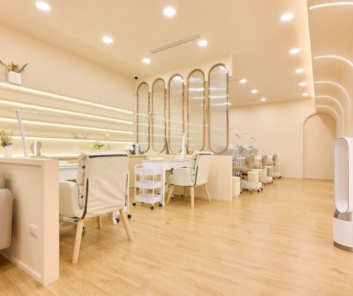 Bí quyết thiết kế nội thất tiệm nail đẹp và hiệu quả