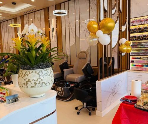 Trang Trí Tiệm Nail Theo Mùa Tại Mỹ: Ý Tưởng Làm Mới Không Gian Quanh Năm