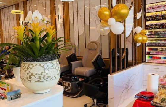 Trang Trí Tiệm Nail Theo Mùa Tại Mỹ: Ý Tưởng Làm Mới Không Gian Quanh Năm